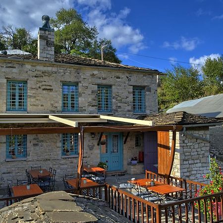 Virginia Hotel Aszprángeli Kültér fotó